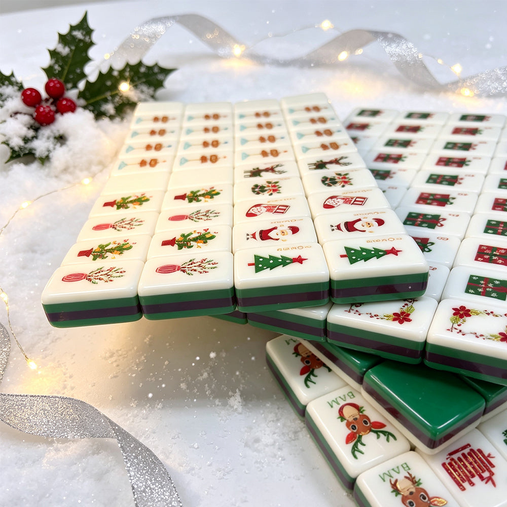 High Quality Green Christmas Mahjong Kit With Mahjong Mat Ideal for Family Holiday Table Games
