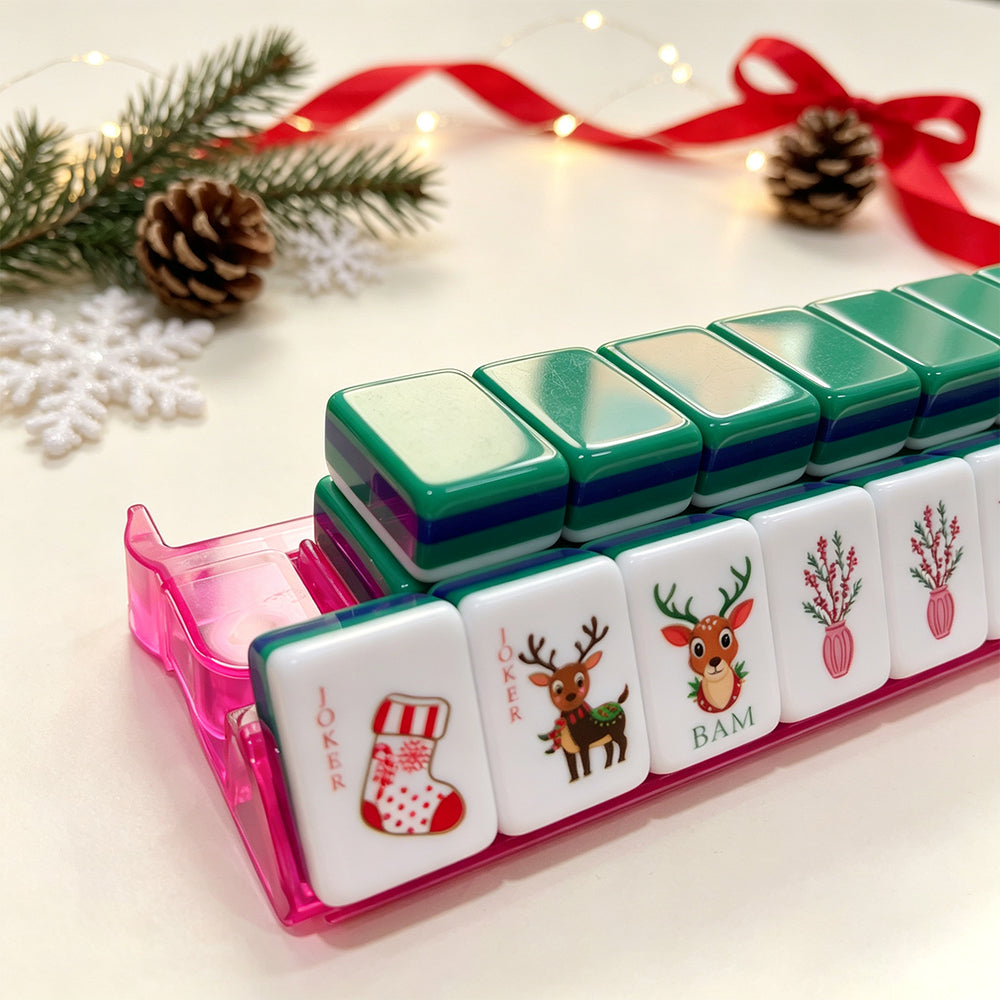 High Quality Green Christmas Mahjong Kit With Mahjong Mat Ideal for Family Holiday Table Games